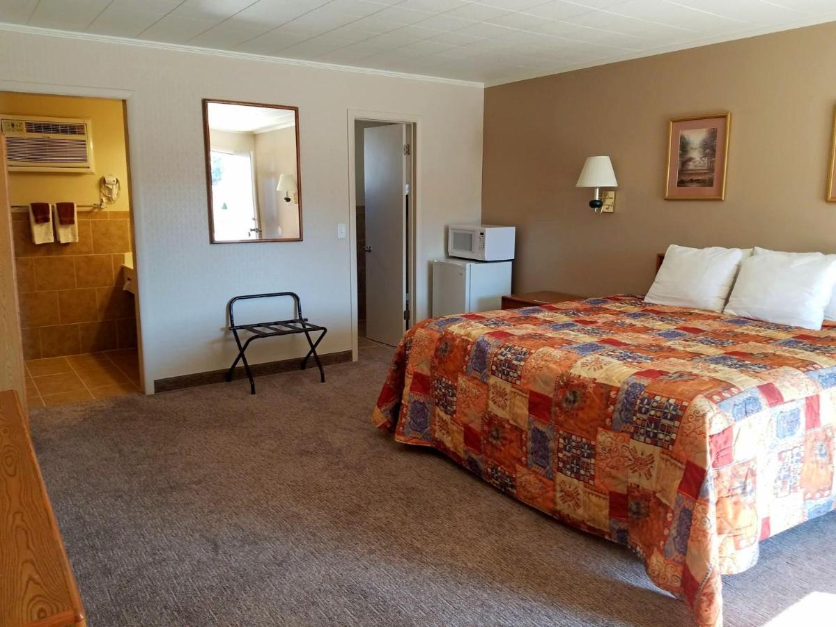 Aquarius Inn Bicknell Luaran gambar
