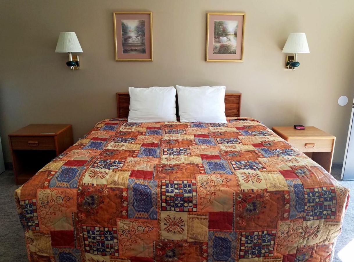 Aquarius Inn Bicknell Luaran gambar