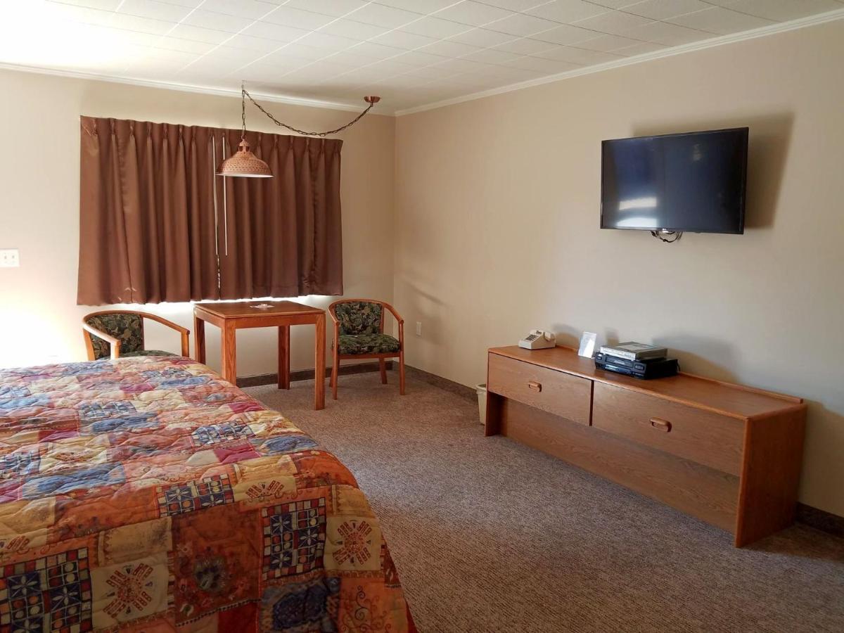 Aquarius Inn Bicknell Luaran gambar