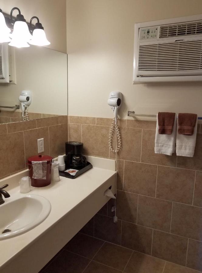 Aquarius Inn Bicknell Luaran gambar