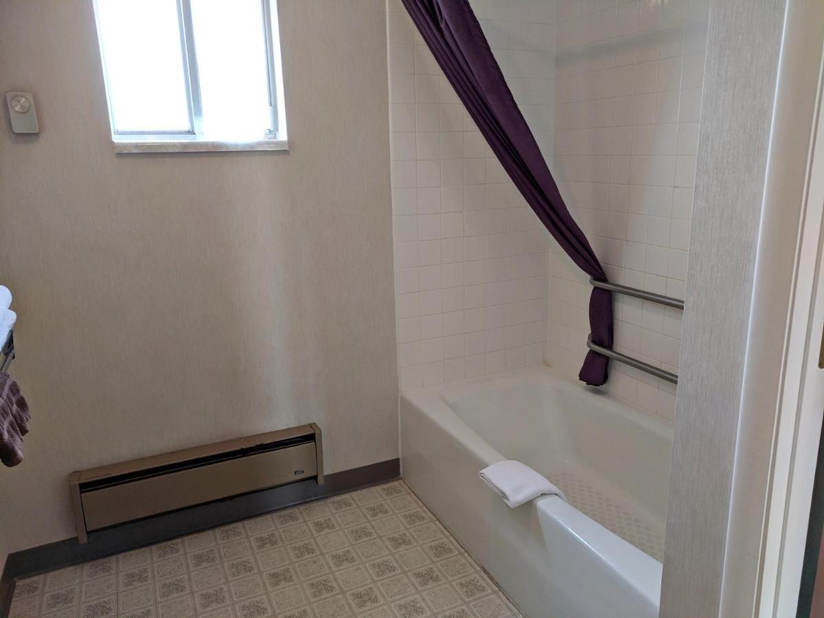 Aquarius Inn Bicknell Luaran gambar