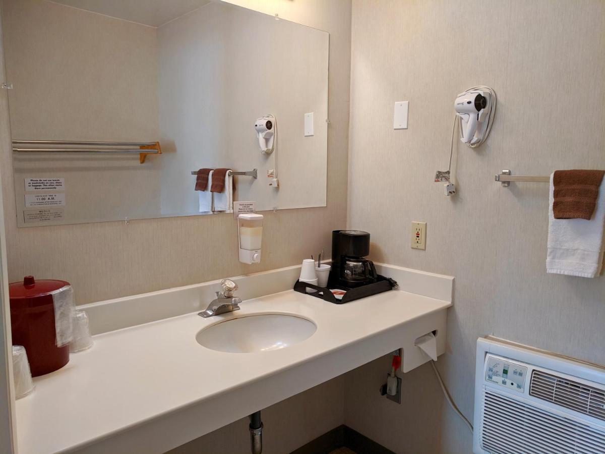 Aquarius Inn Bicknell Luaran gambar
