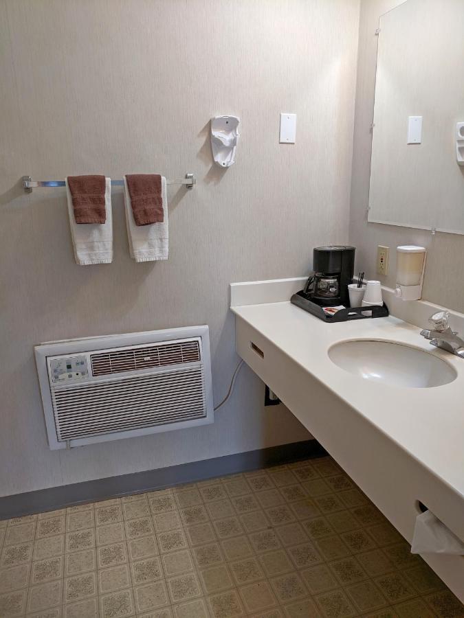 Aquarius Inn Bicknell Luaran gambar