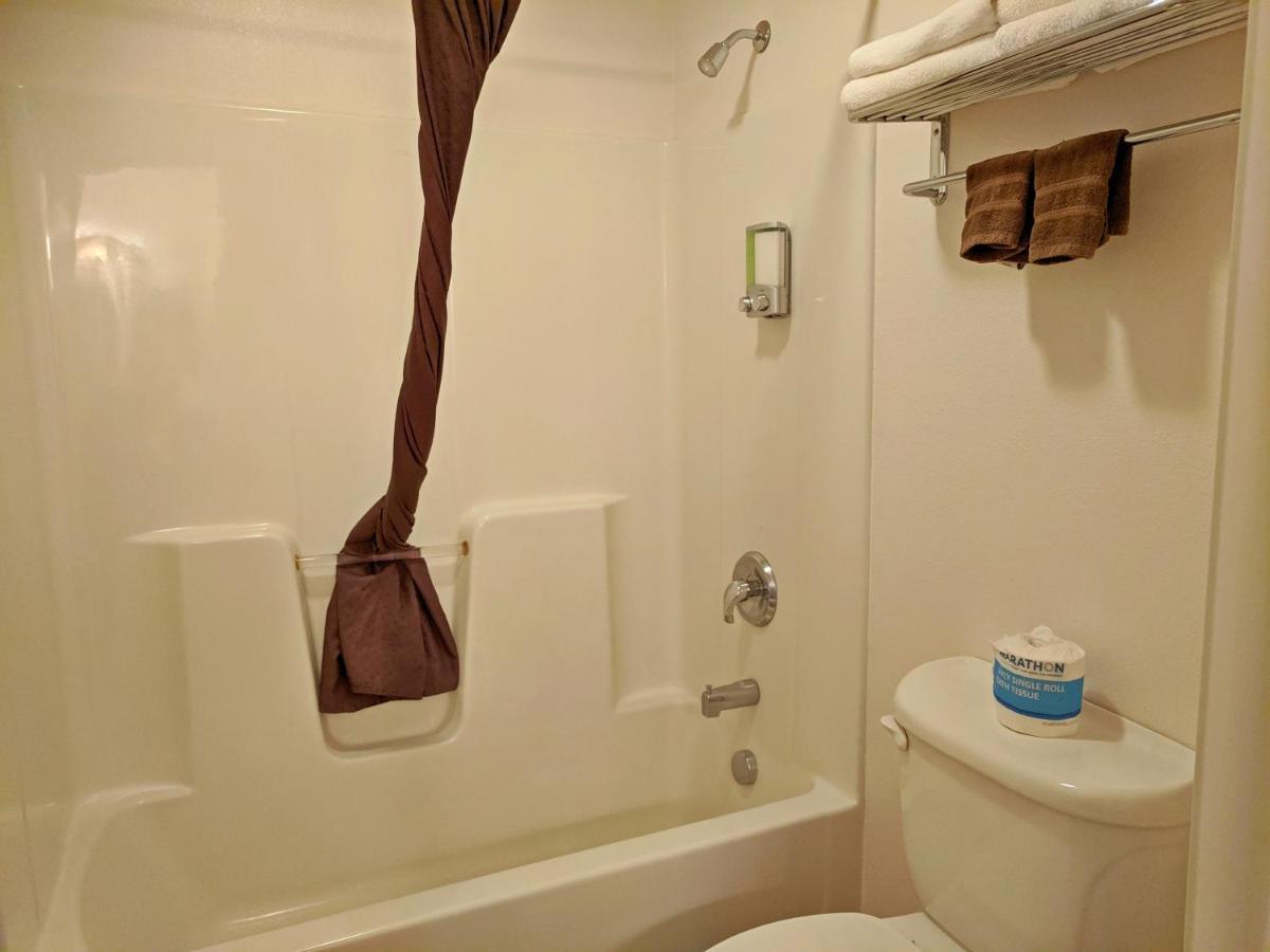 Aquarius Inn Bicknell Luaran gambar