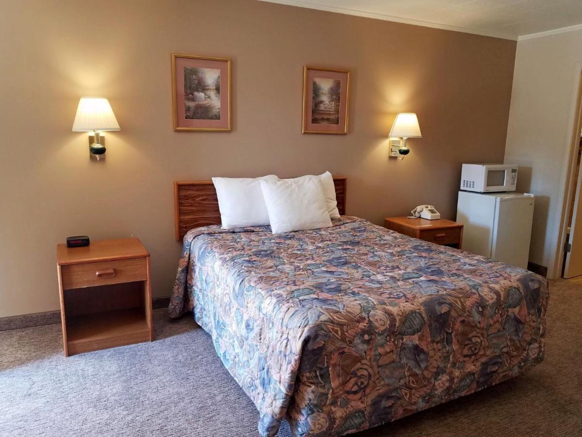 Aquarius Inn Bicknell Luaran gambar