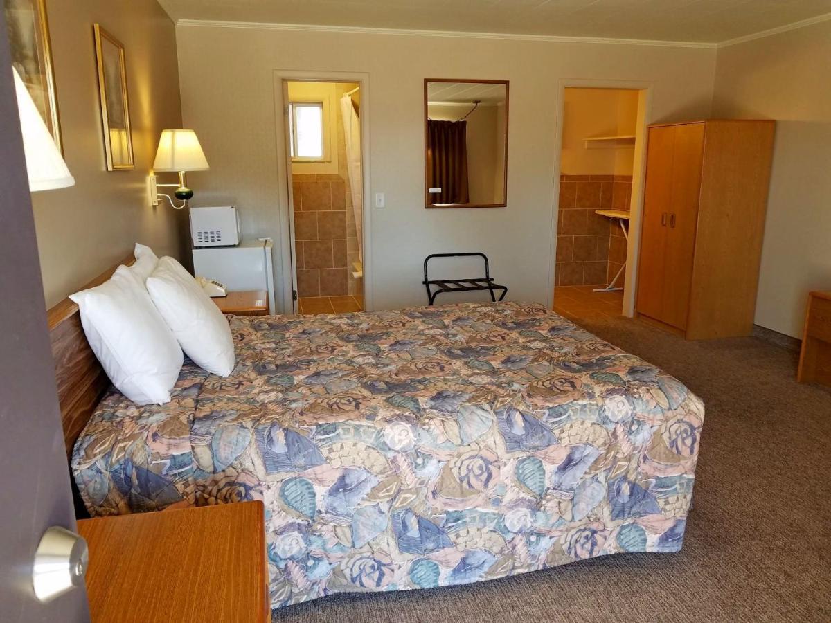 Aquarius Inn Bicknell Luaran gambar