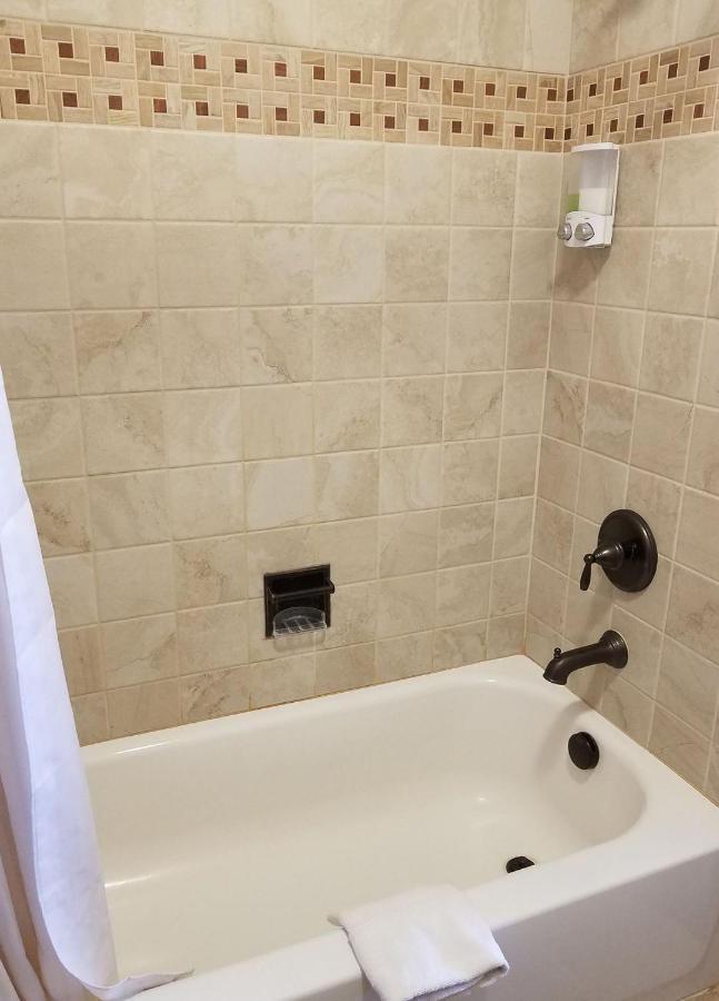 Aquarius Inn Bicknell Luaran gambar