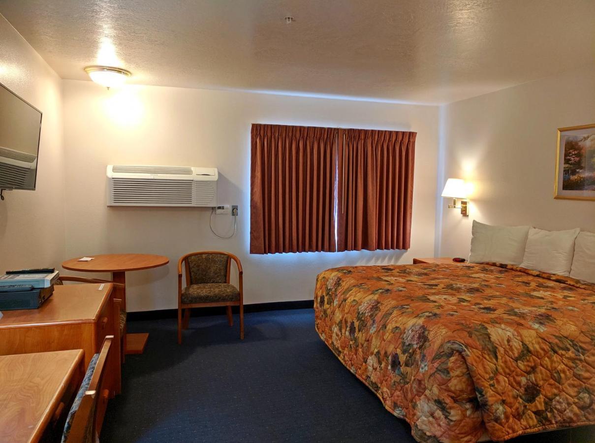Aquarius Inn Bicknell Luaran gambar