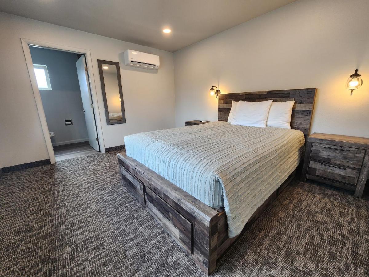 Aquarius Inn Bicknell Luaran gambar