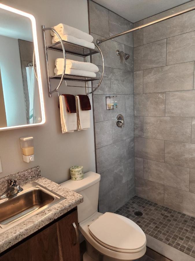Aquarius Inn Bicknell Luaran gambar