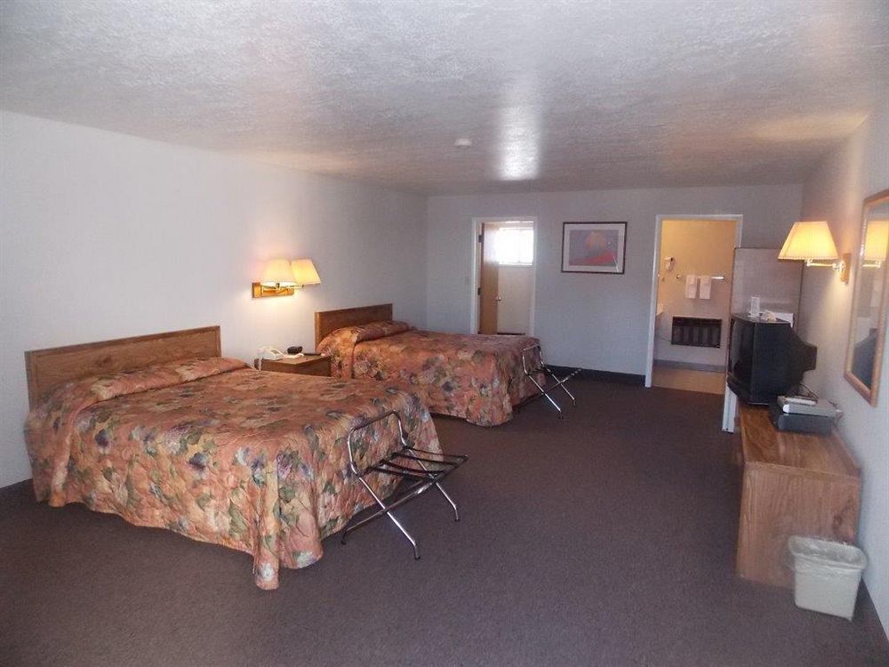 Aquarius Inn Bicknell Luaran gambar