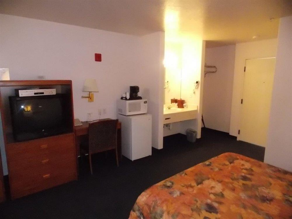 Aquarius Inn Bicknell Luaran gambar